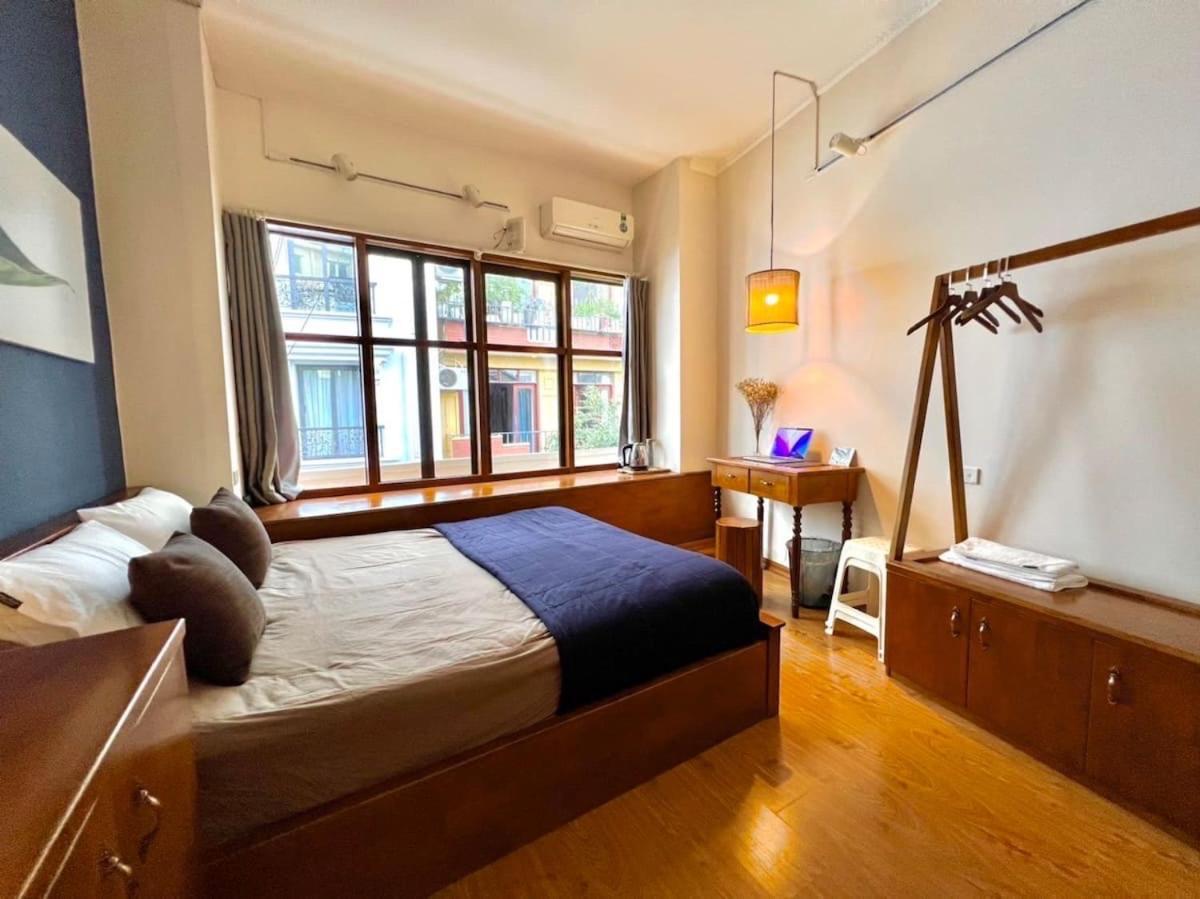 Nice Room Located Right Next To The Old Quarter Can Phong Nhieu Anh Sang Tai Ngay Gan Pho Di Bo Ho Guom Hanoi Zewnętrze zdjęcie